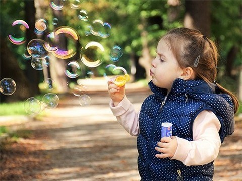 Педиатры говорят, что детям лучше не контактировать с этими веществами