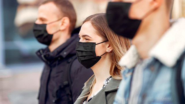 Новейший обзор подтвердил эффективность масок при пандемии