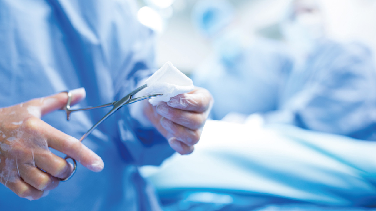 Хирурги призвали прививать против COVID-19 пациентов перед плановыми операциями