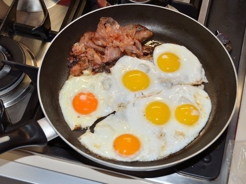 Ученые подтвердили опасность яиц и пищевого холестерина для здоровья сердца