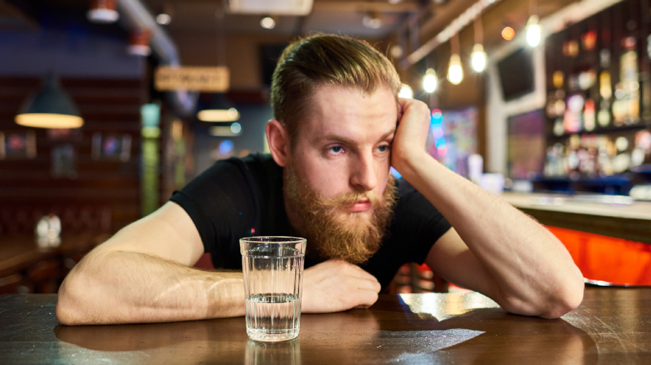 Любители крепких спиртных напитков, пива и сидра имеют повышенный риск смерти 
