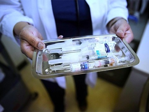 В Индонезии детей прививали поддельными вакцинами