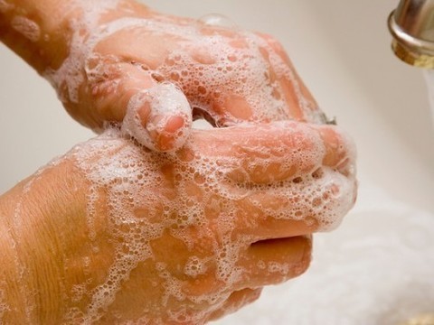 Каждый третий медик не моет руки [перед контактом с пациентом]