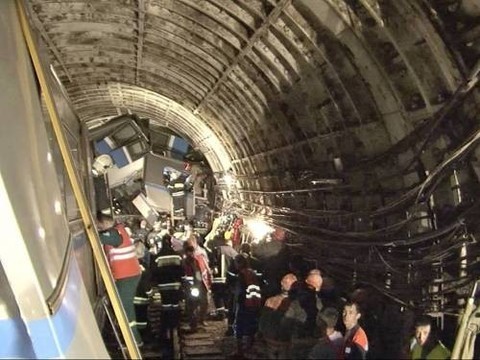 18 пострадавших при аварии в метро [выписались из больниц]