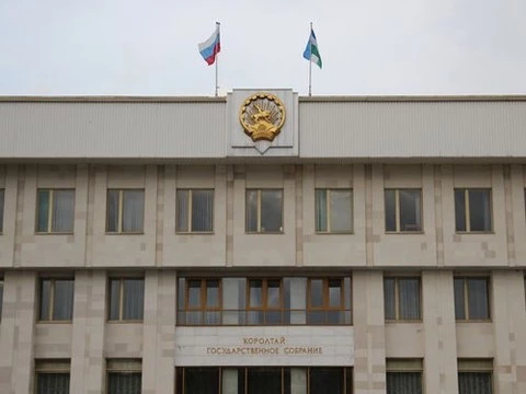 Башкирские депутаты внесли в Думу закон, запрещающий врачам «скорой» голодать
