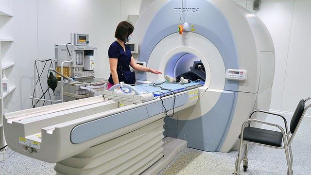 Врачи обнаружили изменения в мозге у пациента с потерей обоняния при COVID-19