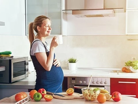 При беременности три чашки чая в день несут опасность будущему ребенку