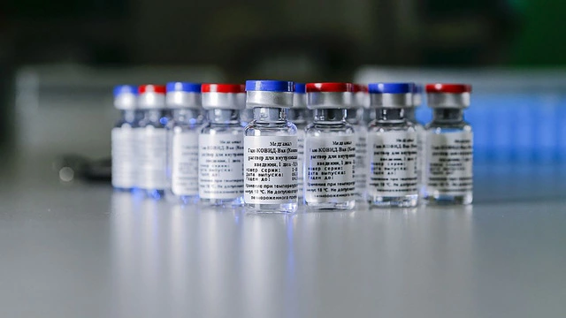 Российская вакцина против COVID-19 безопасна и стимулирует выработку антител – Lancet