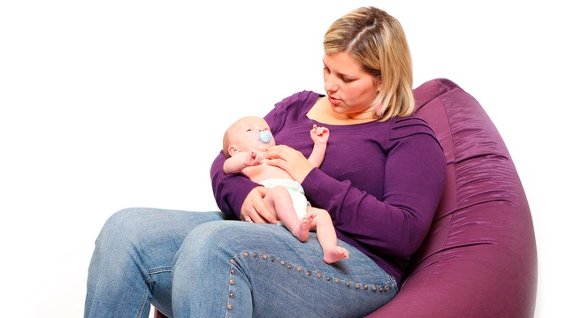 На вес ребенка больше влияет образ жизни матери, чем ее ИМТ